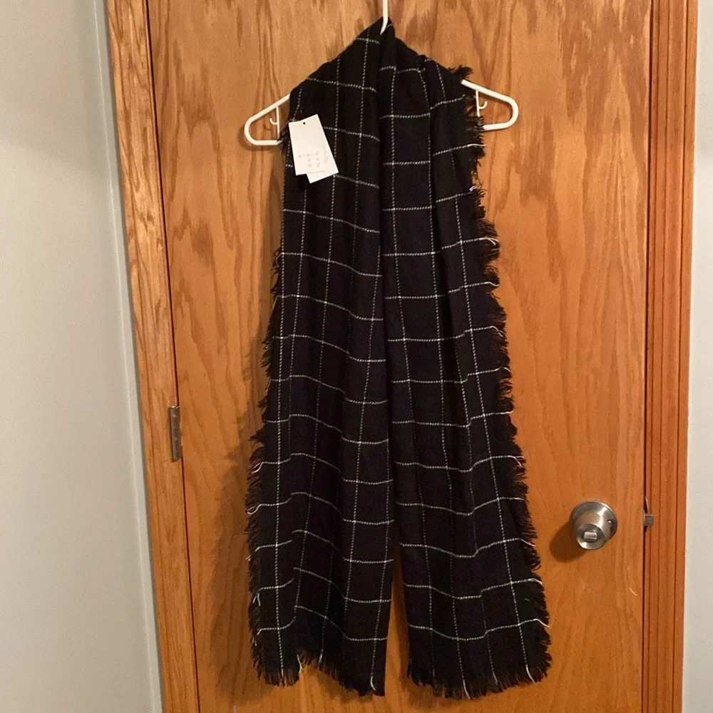 Women’s Blanket Scarf